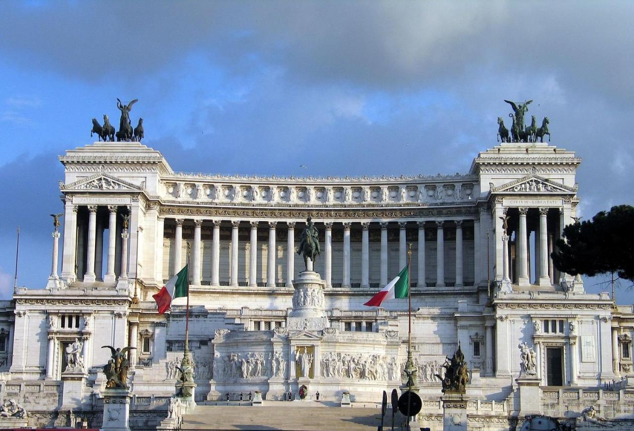 Colosseum Lovely Apartment Rome Exterior photo